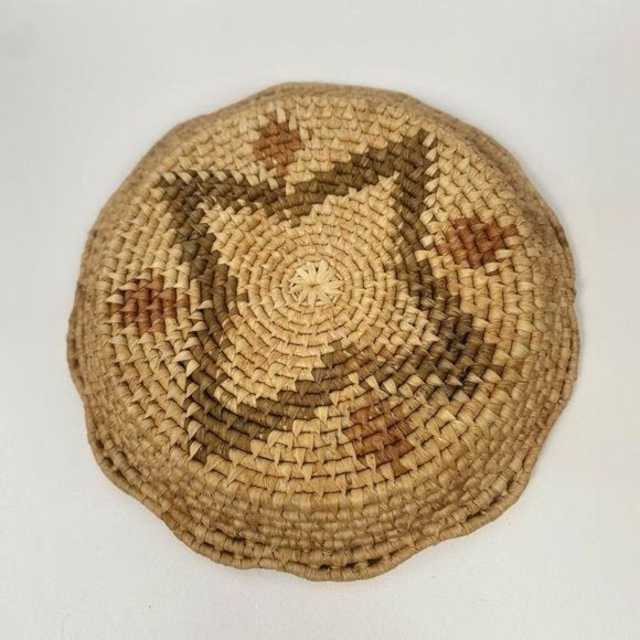 Woven Shallow Basket/Tray - Picture 4 of 9